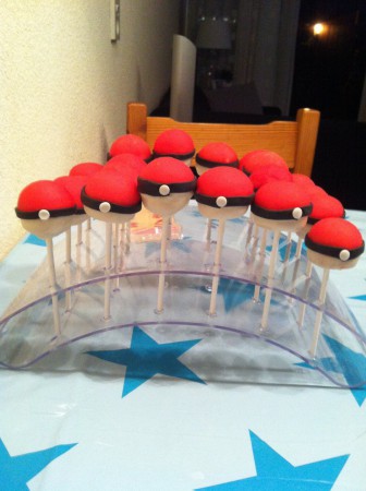 Pokemon pop cakes